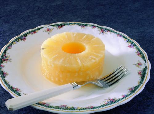 国产小菠萝需要泡盐吗视频,轻松解锁美味新境界